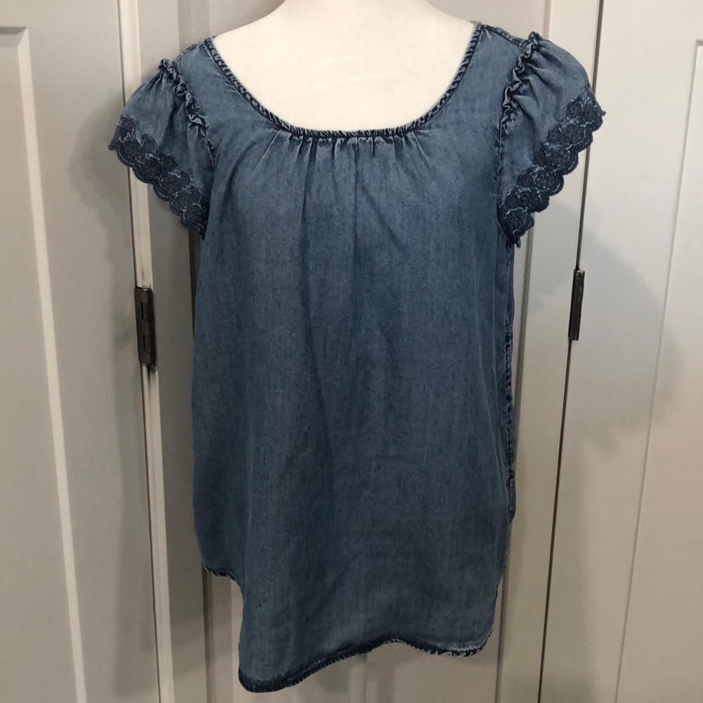 LC Lauren Conrad Size S Hundred percent LYOCELL.